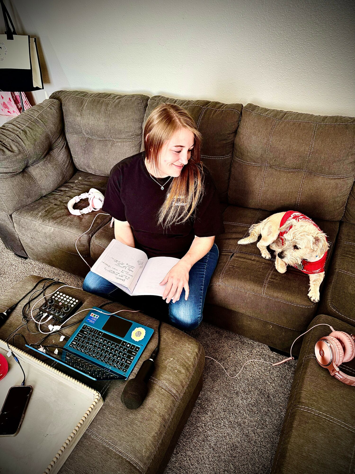 Theresa Ritchie Daily Inspiration: Meet Teresa Richey and Jessica Damschen - Voyage ...