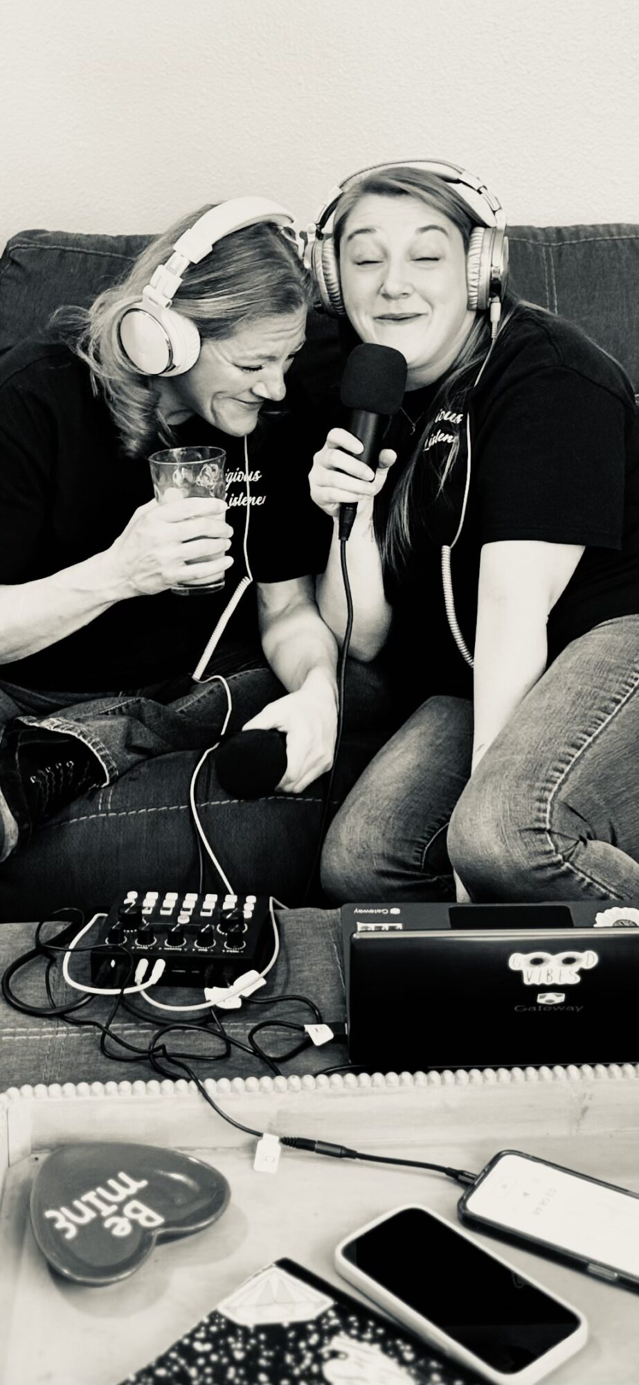 Theresa Ritchie Daily Inspiration: Meet Teresa Richey and Jessica Damschen - Voyage ...